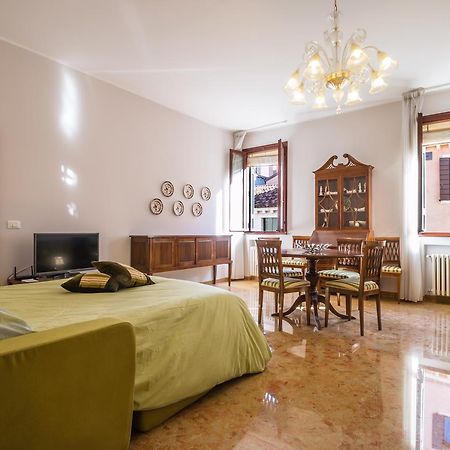 Apartament Rialto Bridge Large Venetian Style With Lift Zewnętrze zdjęcie